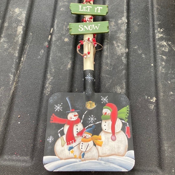 Mini Snowman Shovel Decoration - Picture 1 of 2